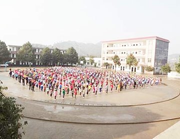 萬(wàn)華巖中心學(xué)校-生物質(zhì)爐灶方案/案例 萬(wàn)華巖中心學(xué)校-生物質(zhì)爐灶方案/案例